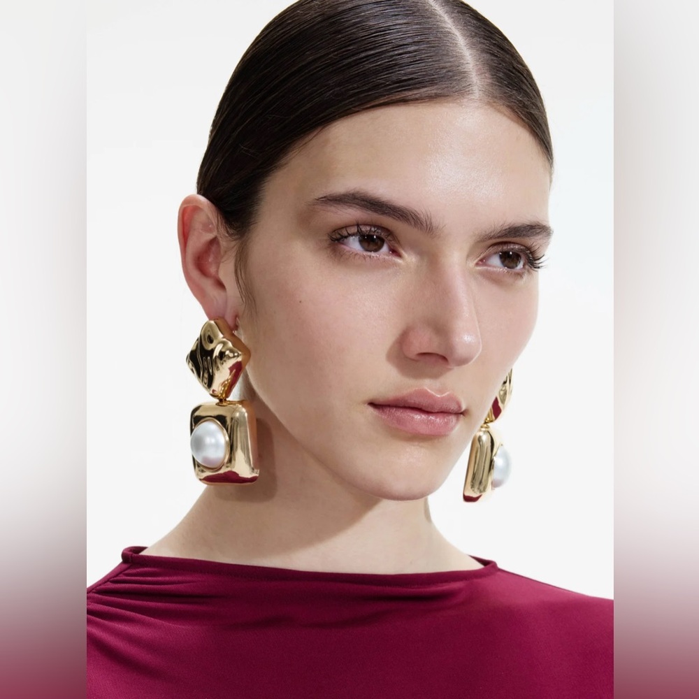 Self Portrait Revolve Mottled Gold Pearl Tiered Luxury Statement Earrings New